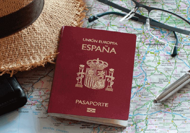 A nova Lei dos Netos vai facilitar o acesso à cidadania espanhola. A dupla nacionalidade de espanhóis é a terceira mais comum entre os brasileiros - Foto: reprodução / Wise