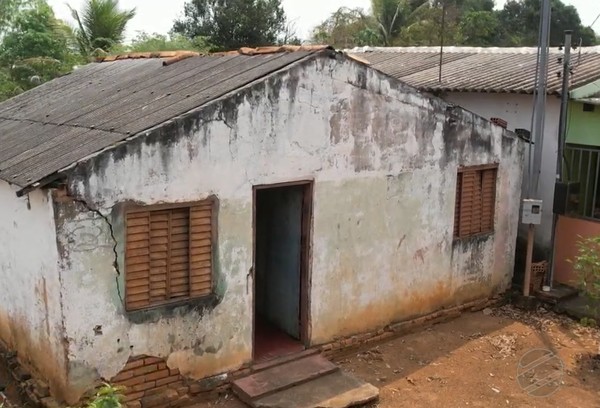 Casa onde vive Francisco Silva de Oliveira em MT — Foto: Wellington Nascimento