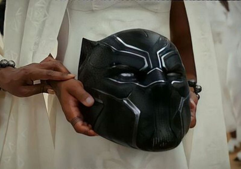 Wakanda Forever! As imagens do trailer oficial mostram uma mulher com o novo traje de Pantera Negra - Foto: Divulgação