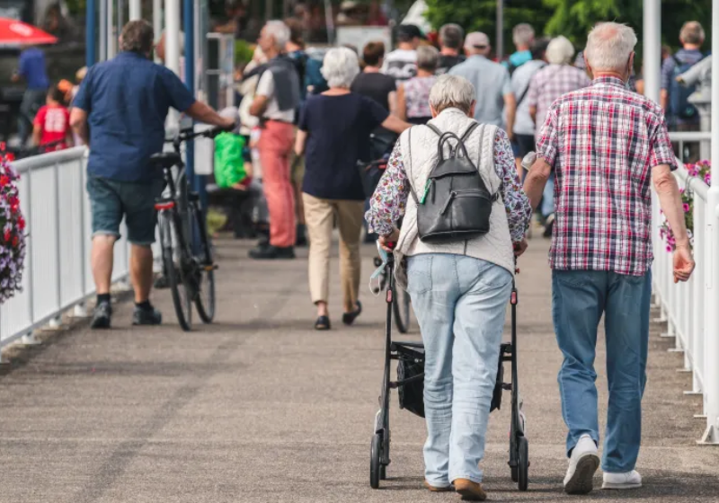 O IBGE divulgou a expectativa de vida dos brasileiros, considerando os dados do último censo - Foto: reprodução