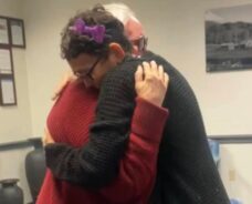 "Esse reencontro é um milagre de Natal. Tenho que ficar me beliscando", afirmou a norte-americana. Foto: Reprodução/Internet