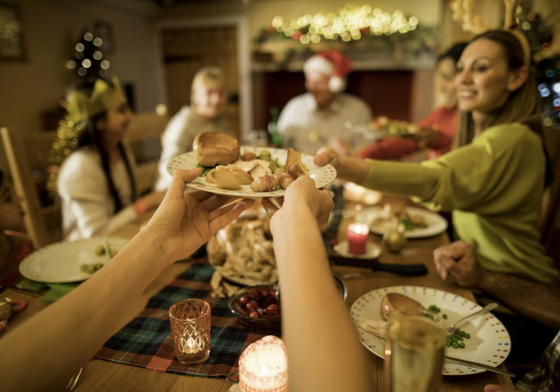 Dá para aproveitar a ceia de Natal sem medo e sem comprometer a dieta e a saúde. - Foto: Pixabay