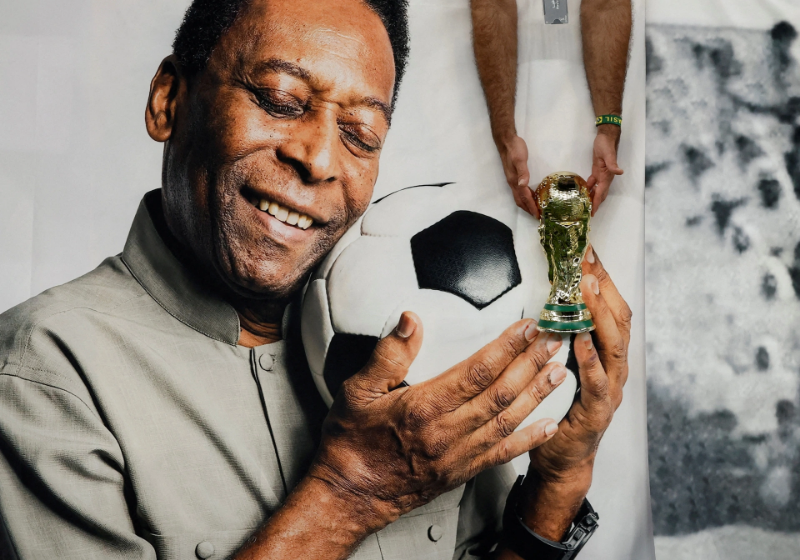 Pelé, o Rei — a história do maior dos craques do futebol