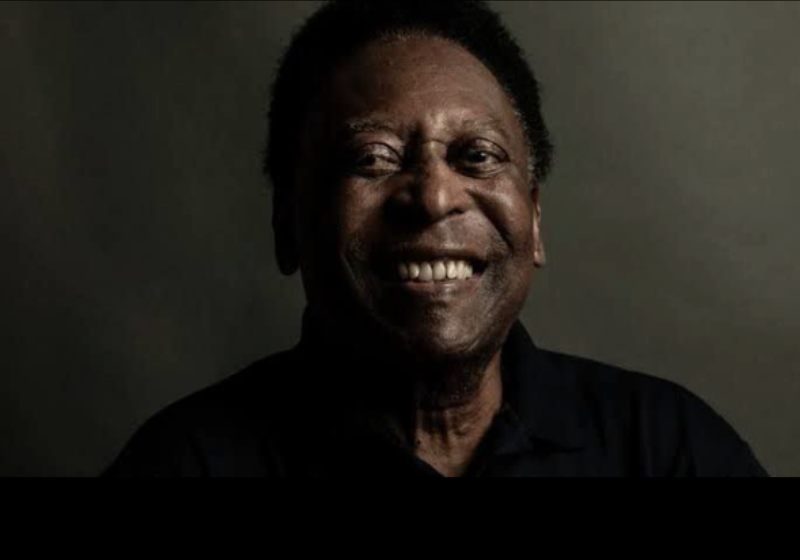 Súditos do Rei Pelé reverenciam a majestade do futebol no Brasil e no mundo dando o nome dele a bebês, estádios, viadutos e avenidas- Foto: reprodução