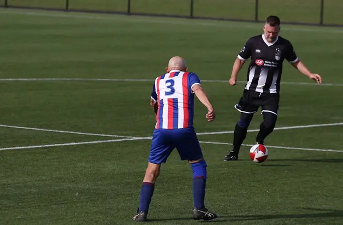 Aos 80 anos David tem desenvoltura em campo - Foto: reprodução / Guinness Book