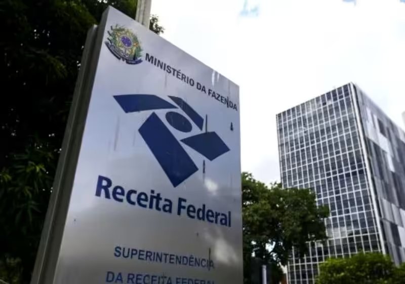 Entre os concursos abertos, as inscrições para o da Receita Federal terminam dia 19 de janeiro - Foto: Reprodução / Internet