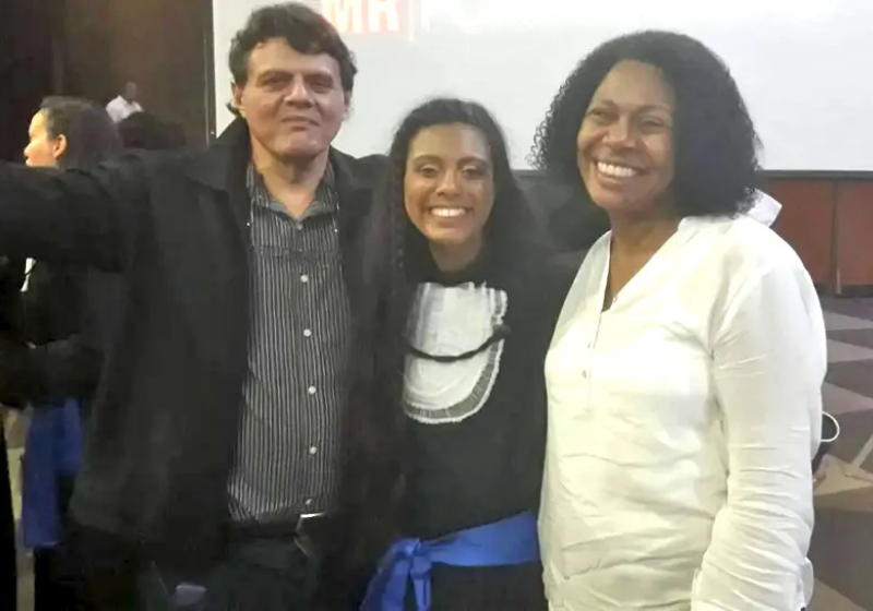 Marya é filha de faxineira e porteiro e passa em Medicina após 3 anos de estudo. - Foto: arquivo pessoal