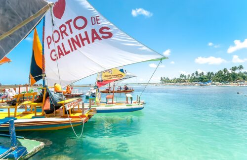 Do Brasil, o destaque é Porto de Galinhas, em Pernambuco - Foto: divulgação