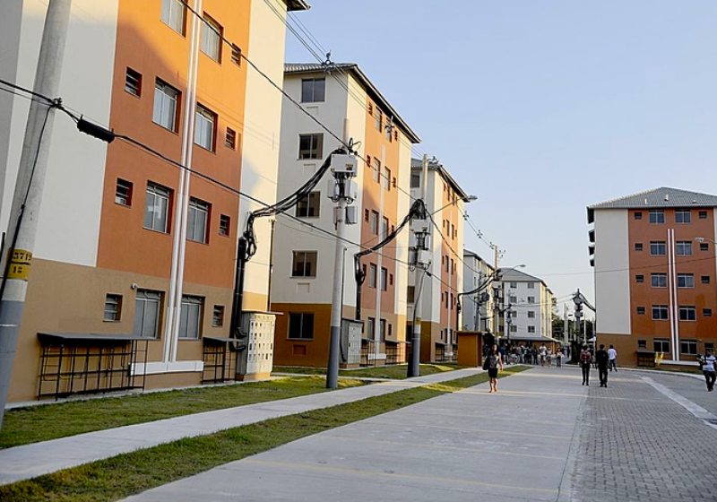 Imóveis do programa Minha Casa Minha Vida em Santa Cruz, Rio de Janeiro - Foto: Fernando Frazão / Agência Brasil