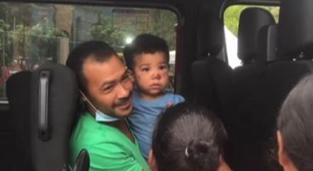 Alef viu a mãe morrer com ele nos braços. O menino sofreu escoriações e precisou ser levado a um lar temporário - Foto: reprodução 