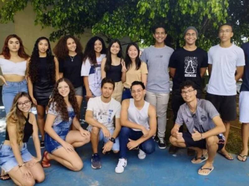 Os 28 estudantes de escola pública em área rural percorram um caminho difícil, mas o resultado foi um sonho realizado. - Foto: Lilian Maruno / CB