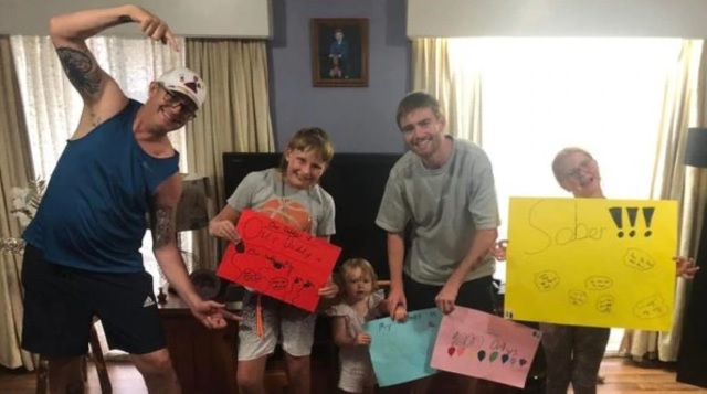 “Nunca odiarei a pessoa que deu à luz meus filhos. Não entendo como outros pais pensam assim”, disse o homem. Foto: Reprodução/Internet