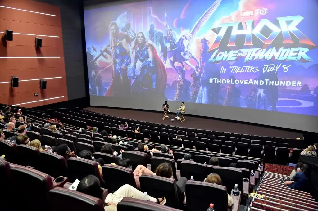 Cinemas terão ingressos a R$ 10 a partir de hoje em várias cidades brasileiras, seguindo tendência mundial - Foto: Alberto E. Rodriguez / Getty Images 