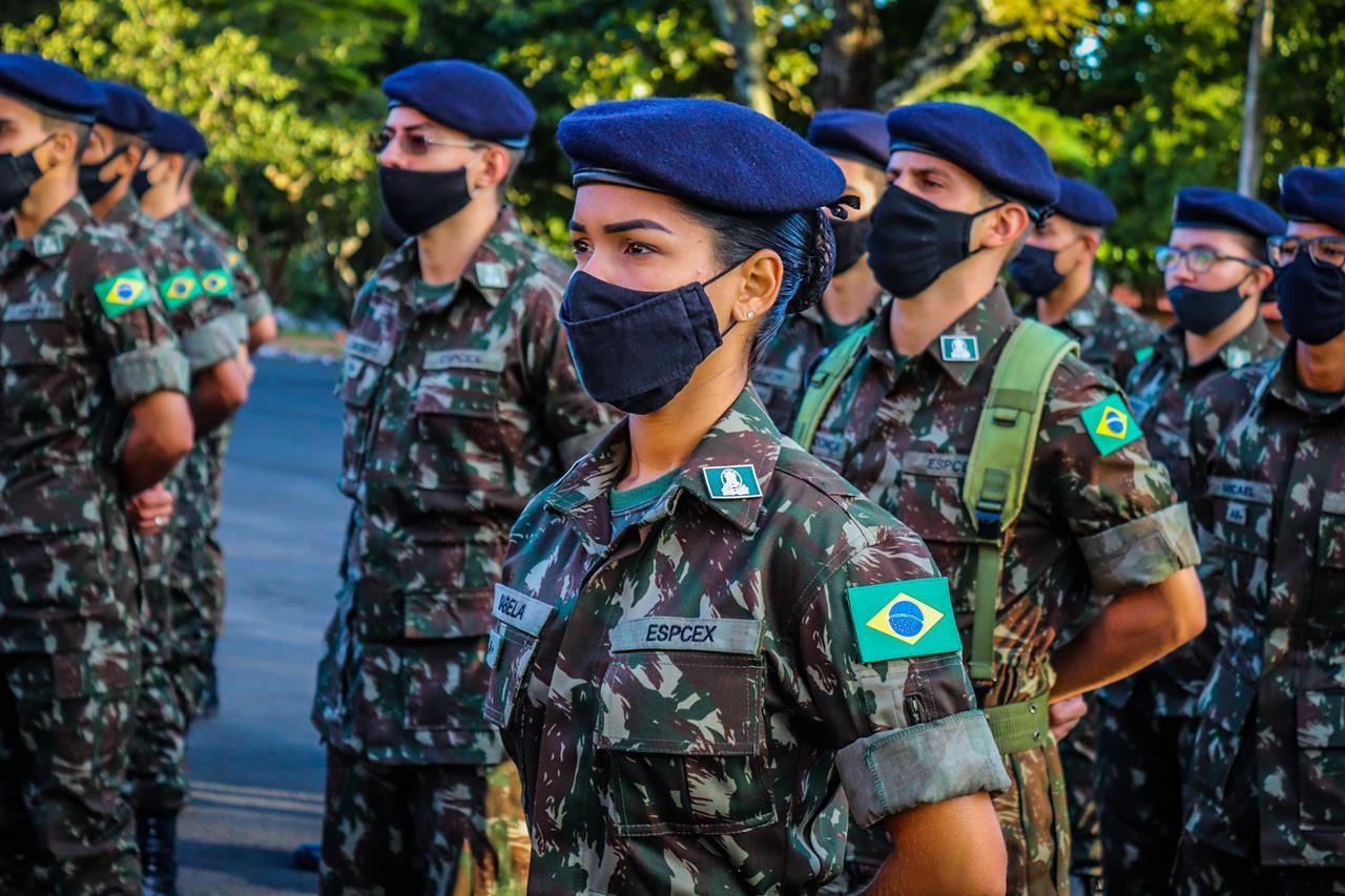 Exército abre vagas para cursos na EsPCEx. Candidatos têm até 22 de maio para se inscreverem. Foto: Reprodução/Exército Brasileiro.