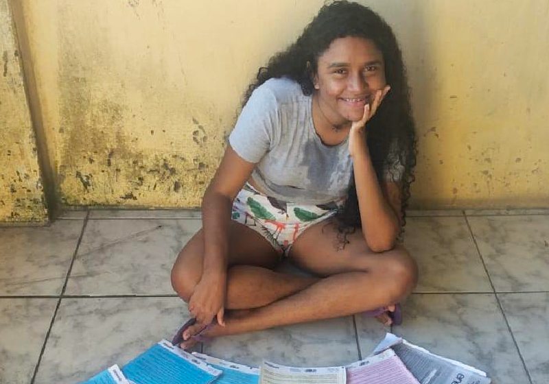 Moradora da periferia de Fortaleza, Laianne é filha da zeladora da universidade e não tinha dinheiro para comprar livros - Foto: arquivo pessoal