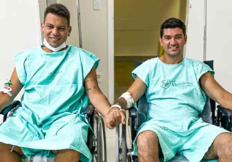 Diego (à direita) doou um rim para o primo Gabriel, que estava na fila há quatro anos - Foto: Arquivo pessoal