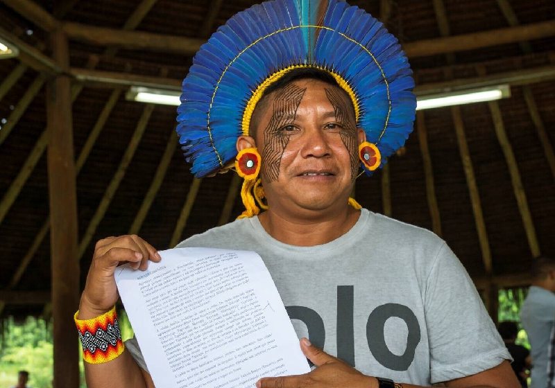 "Este é um momento de agradecimento, alegria e emoção", disse o professor indígena ao assumir na UFG - Foto: reprodução / UFG