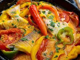 Moqueca de Tilápia pode ser uma saída para substituir o bacalhau - Foto: Band receitas