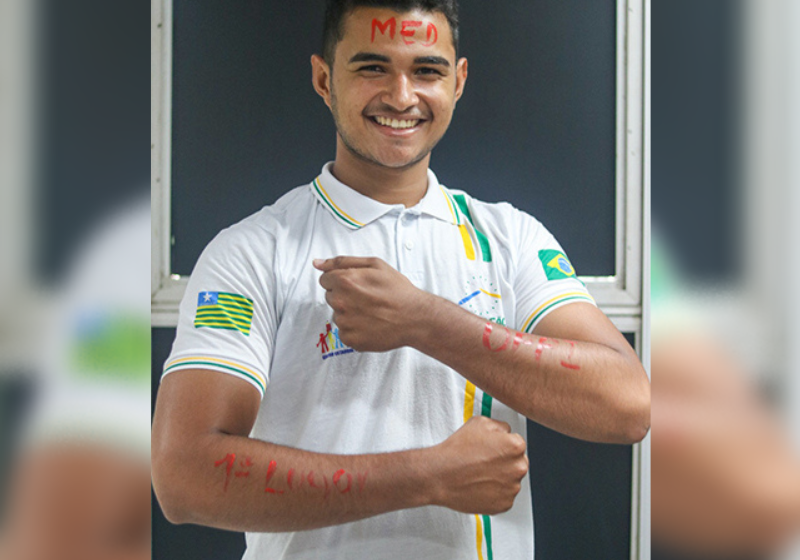 Aluno da rede pública, Francisco Rafael Gomes Lima passou em primeiro lugar em Medicina! Ele está no 3º ano do ensino médio mora e mora em Castelo do Piauí, a 190 km de Teresina. - Foto: reprodução / SeducPI