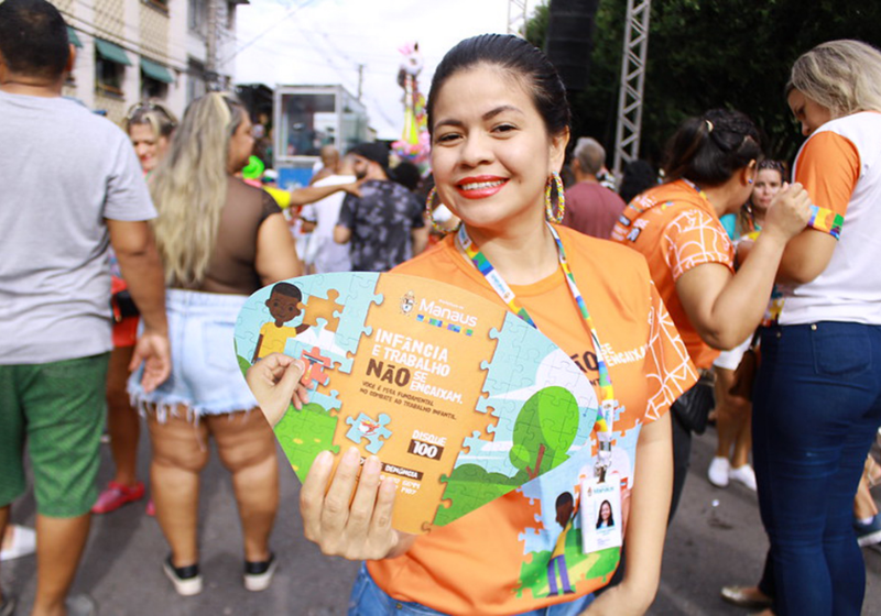 O "Bloco do Disque 100" estará presente nos carnavais de todo o Brasil. Basta ligar e denunciar abusos - Foto: reprodução