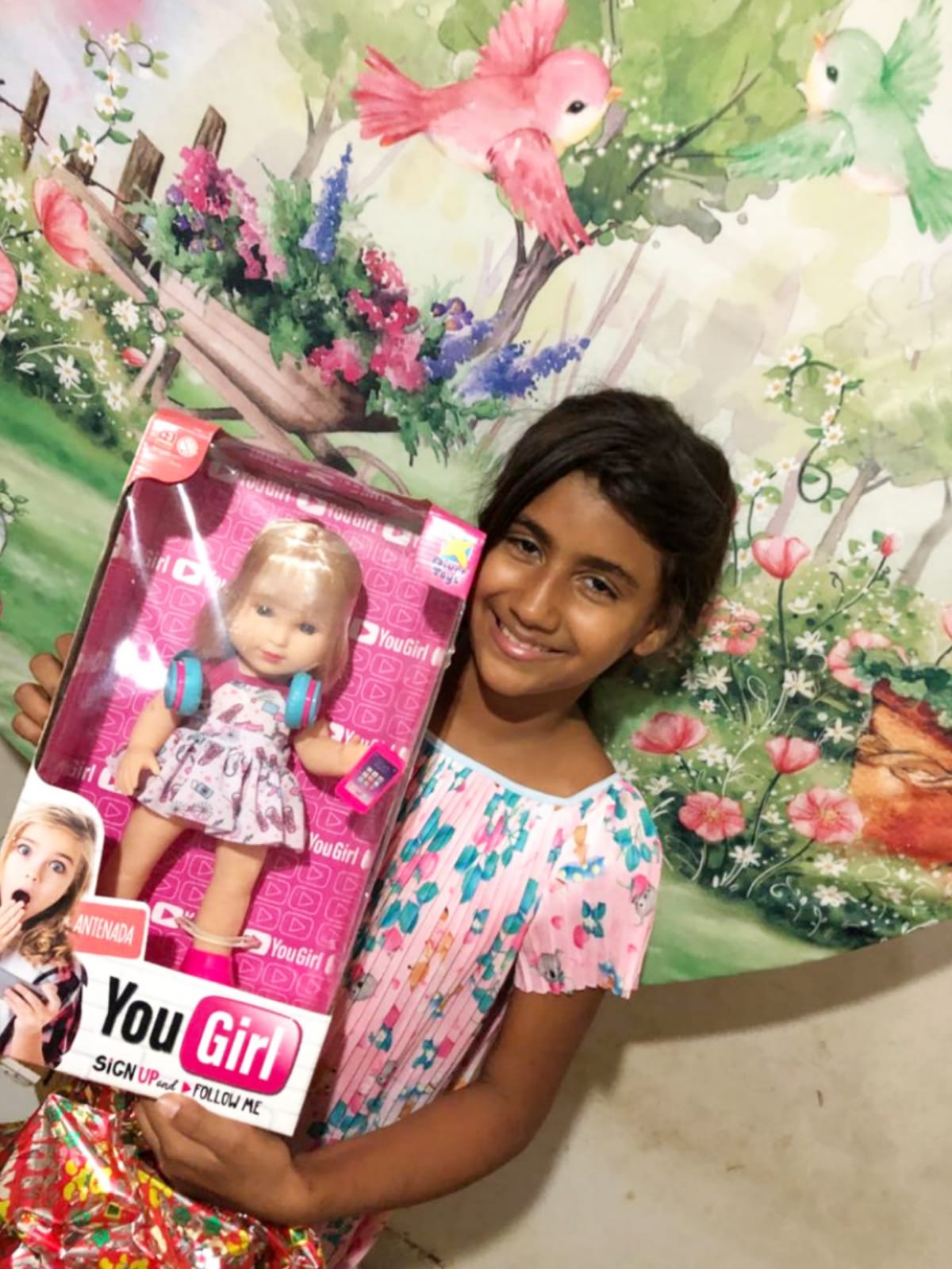 E ainda ganhou esta boneca! - Foto: PMBA