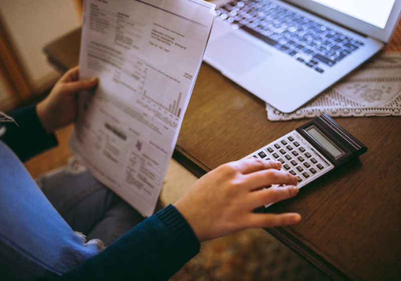 O mutirão de dívidas da Febraban vai ajudar brasileiros a quitar de débitos e limpar o nome. - Foto: Pixabay