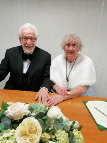 Len e Jeannette confirmam o amor 60 anos depois. - Foto: arquivo pessoal