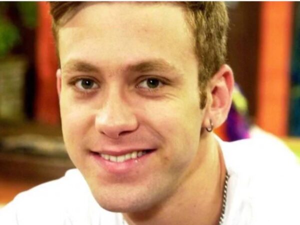 O galã de Malhação está voltando com tudo e já está vendo a possibilidade de começar a atuar novamente. - Foto: Divulgação/TV Globo