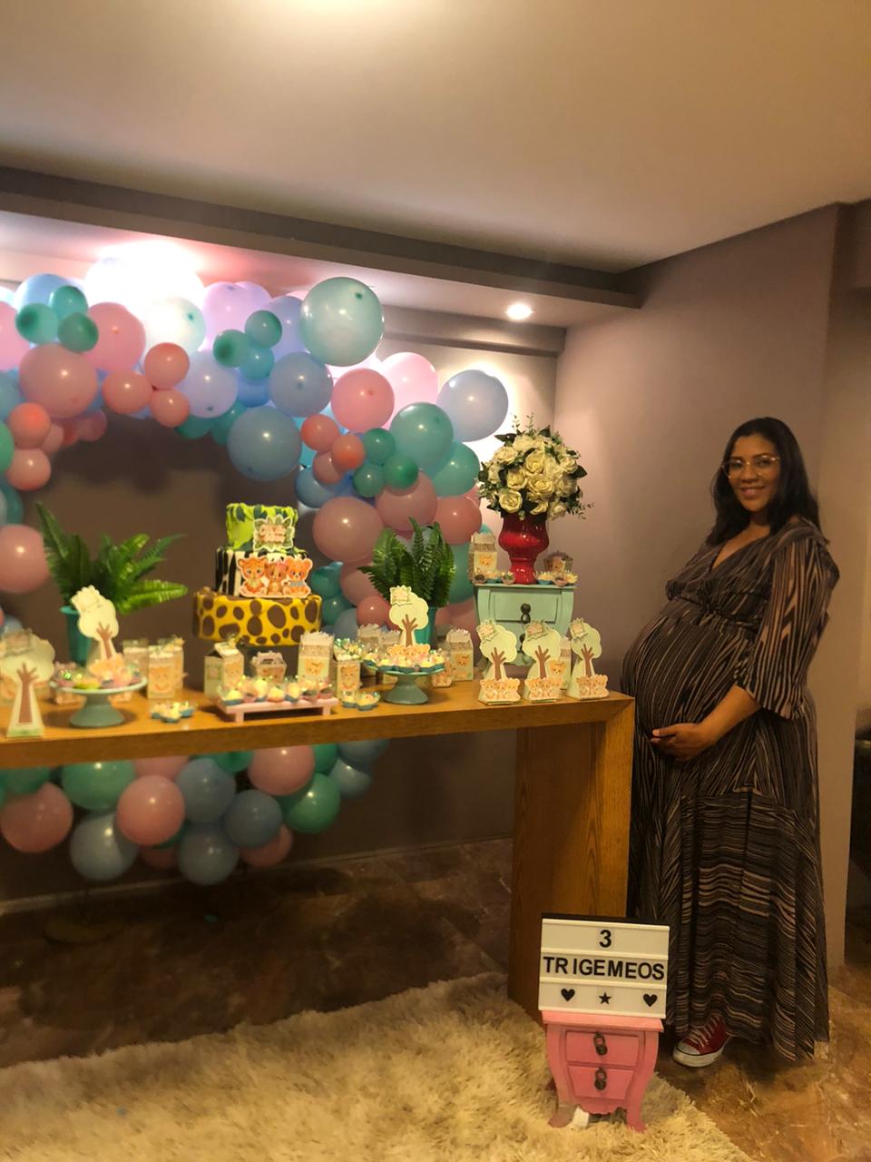 Érika da Silva Elisio quando estava grávida dos trigêmeos que nasceram lindos e saudáveis - Foto: reprodução / FHEMIG