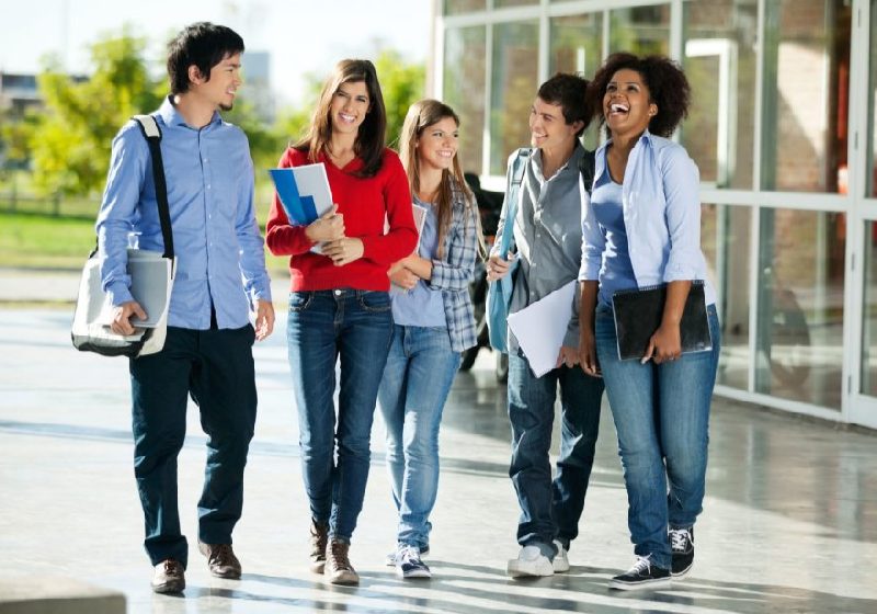 O prazo de inscrições para o Enem termina nesta sexta, 16 de junho. Corra! - Foto: reprodução / Estácio