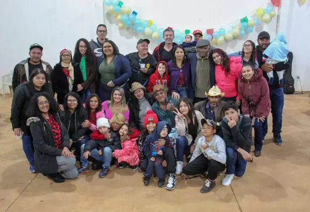 Amigos e parentes foram à festa de 111 anos do seu Antônio - Foto: Juliano Almeida / Campo Grande News