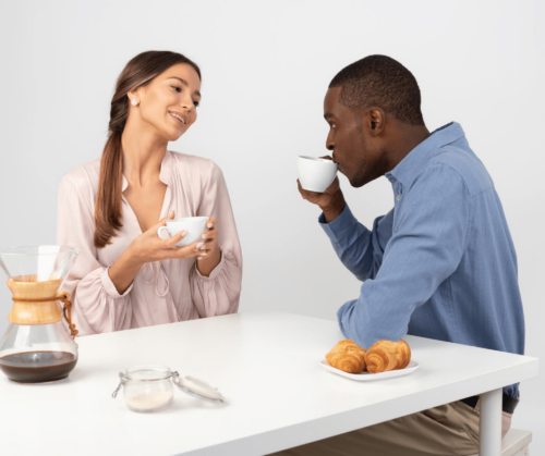 O bom ouvinte precisa entender que ele não é um robô, segundo especialista. - Foto: Pixabay