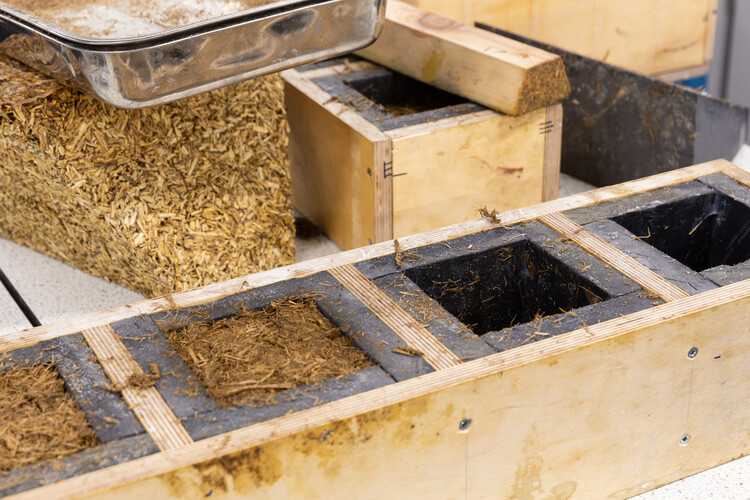 O Sugarcrete é feito de bagaço de cana e outros minerais. Foto: Reprodução/University of East London. 