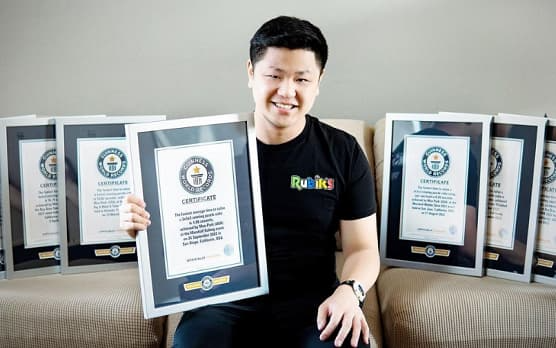 Mais um recorde! Max exibe com orgulho todos os certificados que o levaram ao livro mais cobiçado do mundo. Foto: Reprodução/Arquivo pessoal.