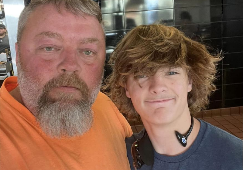 Caixa se voluntaria e paga conta de cliente. "O mundo é um lugar melhor contigo nele." - Foto: reprodução Facebook