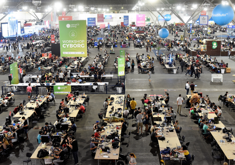 Com uma edição nova e repleta de atrações, a Campus Party promete atrair uma multidão para o Anhembi durante os dias da feira. Foto: Reprodução/ICMC - USP.