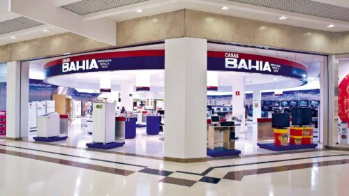 As Casas Bahia estão negociando com clientes que têm carnês em atraso. - Foto: reprodução Casas Bahia