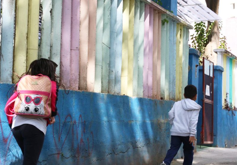 O disque-denúncia foi sancionado pelo governo para combater a violência escolas brasileiras - Foto: Rovena Rosa / Agência Brasil