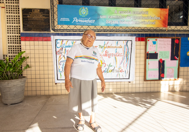 Se confirmada, dona Edelzuita se tornará a estudante mais idosa no mundo, reconhecida pelo Guinness. A idosa se matriculou na escola através do EJA - Foto: Josimar Oliveira