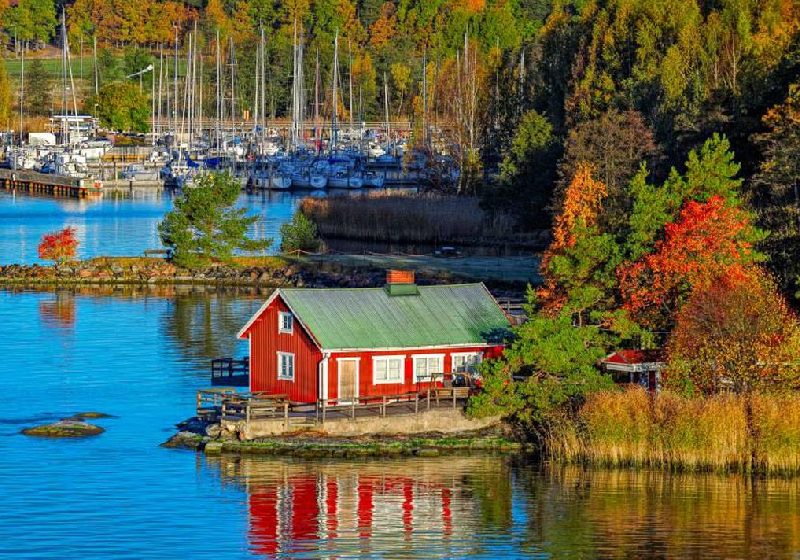 Finlândia, o pais mais feliz do mundo, não exige visto para brasileiros e tem lugares lindos para se conhecer - Foto: Cabana de verão no arquipélago de Turku - IGORSPB (GETTY)