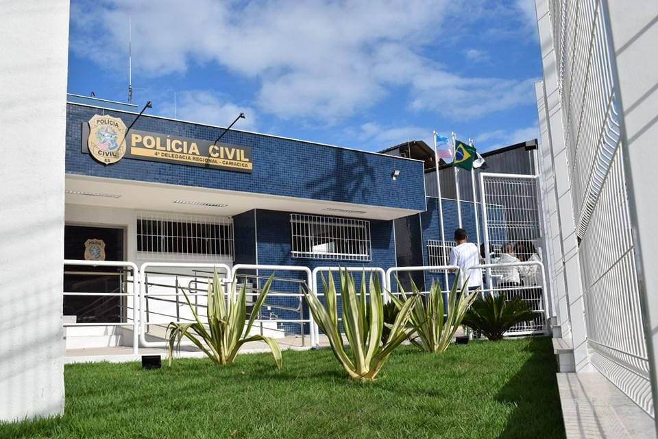Encaminhados para a delegacia, a família foi liberada e o agressor aguarda no sistema prisional. Foto: Reprodução/Polícia Civil do Espírito Santo.