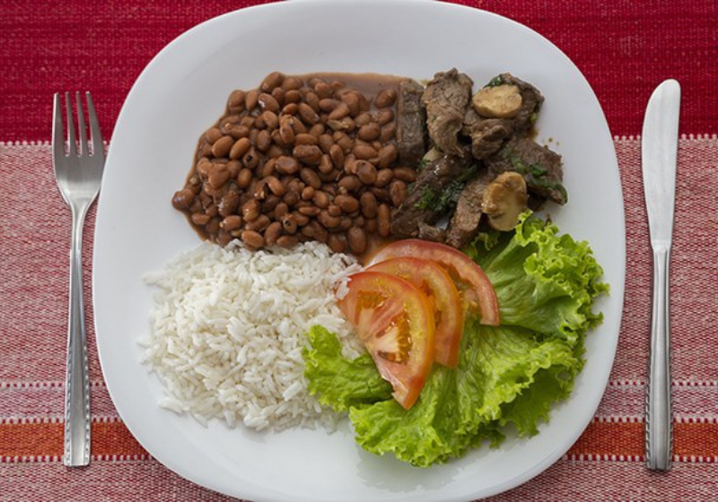 Os dados divulgados pelo IBGE trouxeram a notícia que o Brasil reduziu o nível de pobreza em 10 anos. Foto: Reprodução/Agência Brasil (EBC).