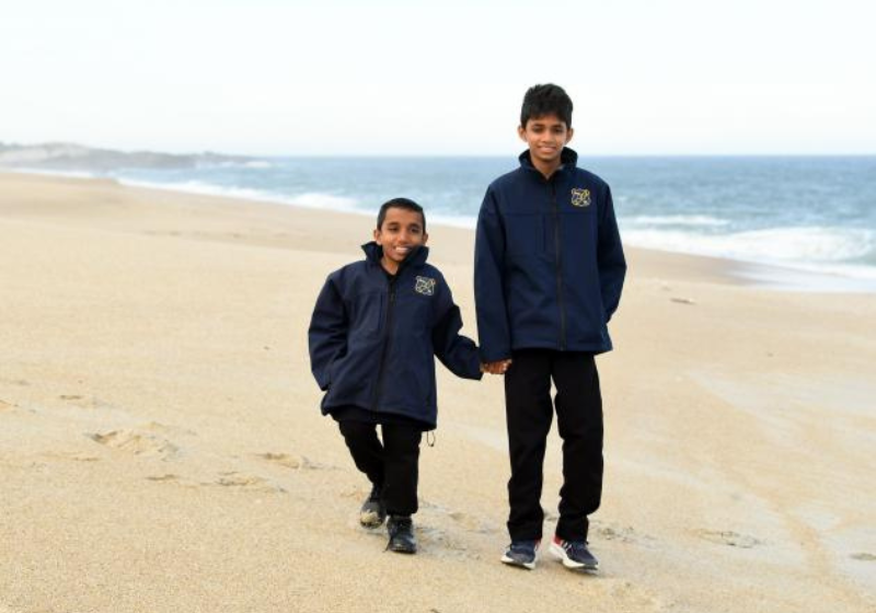 Kalya usou táticas que aprendeu durante um curso de salvamento no Siri Lanka para resgatar o irmão. Foto: Reprodução/Stephen Jaquiery (Otago Daily Times).