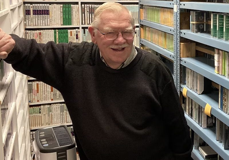 Os golpistas sacaram todas economias da vida inteira do idoso Alex Shaw's, de 78 anos, que tem demência. Mas o banco reconheceu sua falha e reembolsou a família - Foto: Victor Shaw