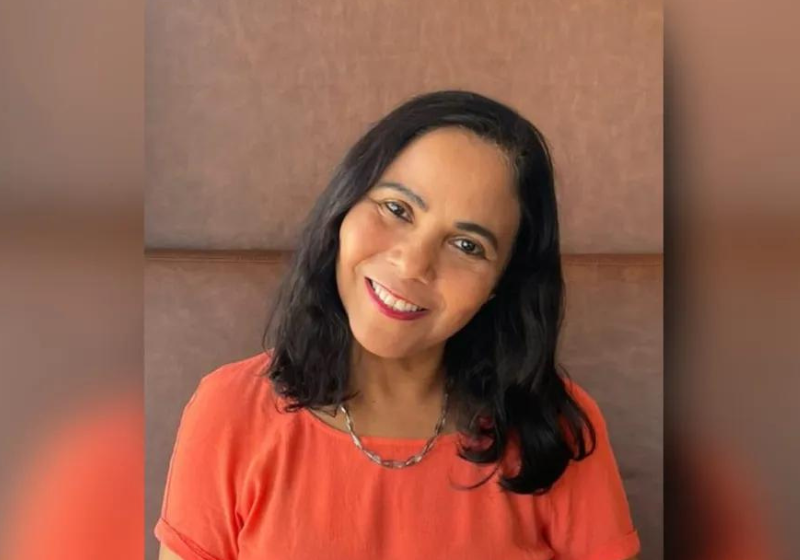 A mulher, depois de 61 anos, conseguiu o direito constitucional de ter o sobrenome na certidão de nascimento. Foto: Reprodução/Defensoria Ceará.