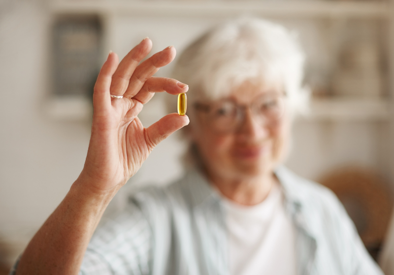 Suplementar depois dos 40 pode ajudar a manter a saúde em dia, além de aumentar a disposição e evitar doenças. Foto: Reprodução/Freepik.