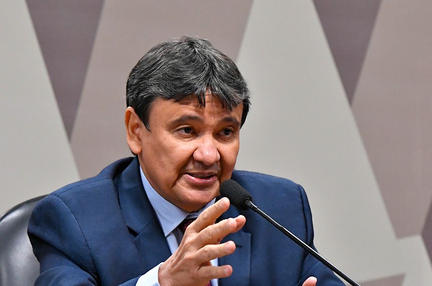 O ministro Wellington Dias disse que até a próxima semana, o governo federal vai apresentar dados completos das famílias beneficiadas pelo Fome Zero que saíram da linha da pobreza. - Foto: Agência Brasil / arquivoFoto: Geraldo Magela/Agência Senado