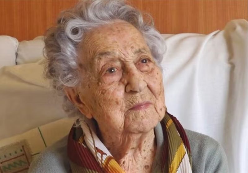 Maria Branyas, a mulher mais velha do mundo tem uma memória incrível. Lembra coisas dos 4 anos de idade e está sendo estudada. - Foto: Super Avia Catalana/Twitter