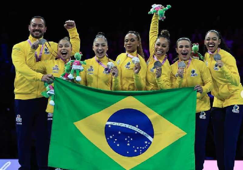 Foi o melhor resultado da história. A medalha de prata consagrou o Brasil no Mundial de Ginástica, na Bélgica - Foto: reprodução / Instagram @cbginastica
