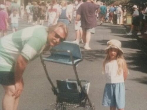 O pai, Philip, com a filha quando pequena - Foto: Freya Rosati / SWNS